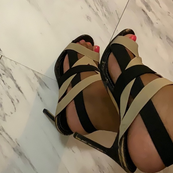 Manolo Blahnik Strappy Sandals - Picture 5 of 9